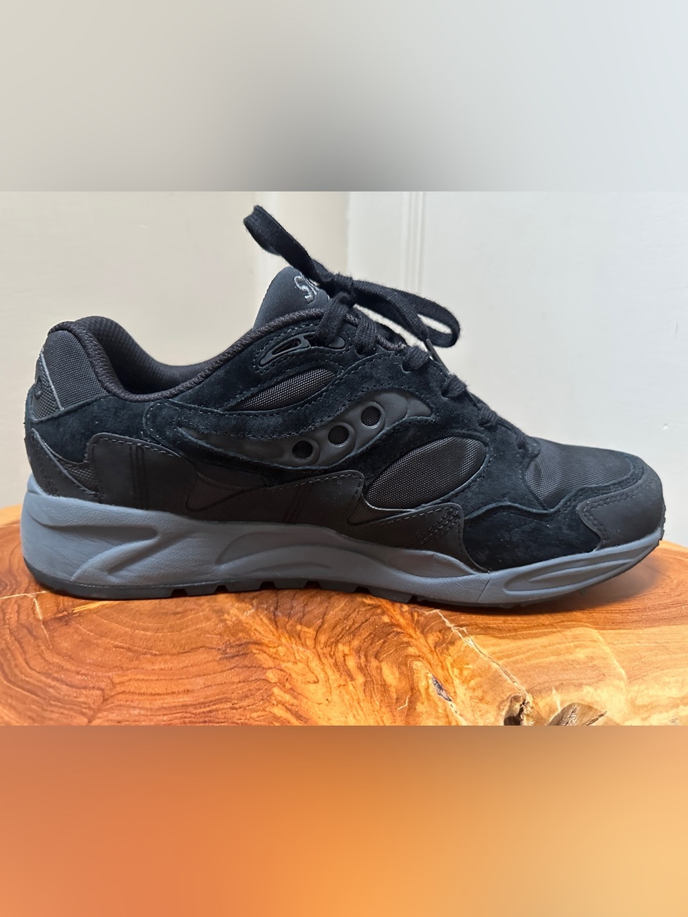 Saucony GRID Shadow 2 GORE-TEX “Triple Black” - Size: US Men’s 12 - Picture 6 of 8